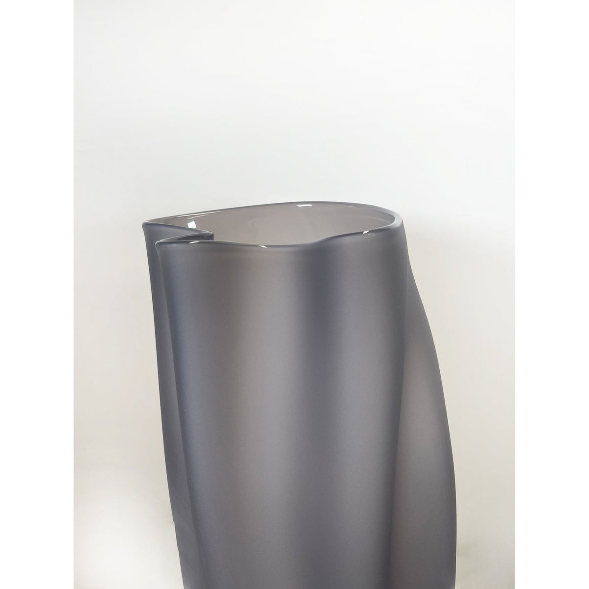 Elephant Grey Ovelle - Petroff Gallery -  - The Goodman Studio - Elephant Grey Ovelle