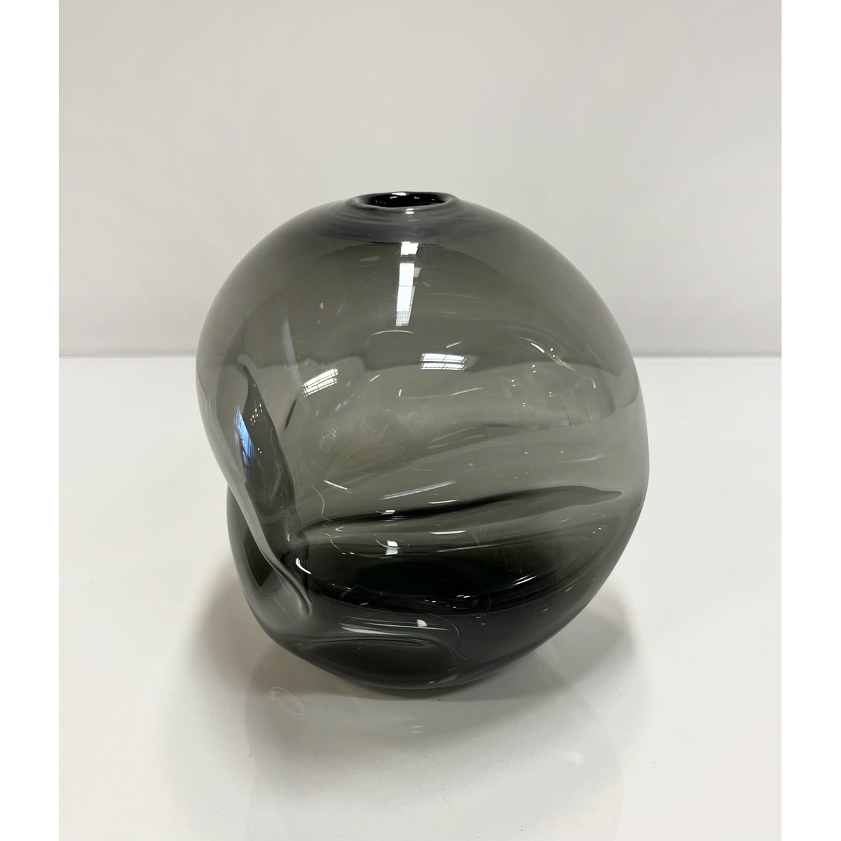 Medium Smoke Grey Pebble Vase