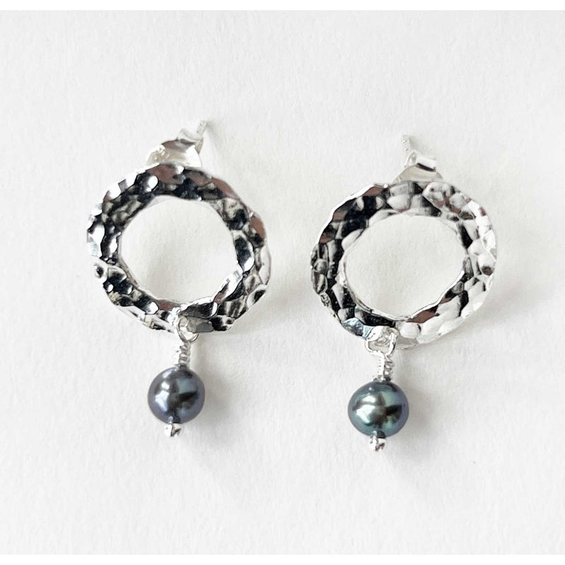 Circle Earrings with Grey Pearl - Petroff Gallery - Jewellery