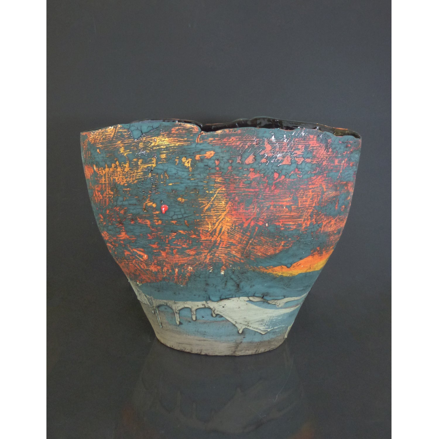 Lg Vessel Bleeding Heart - Petroff Gallery -  - Lesley McInally - Lg Vessel Bleeding Heart
