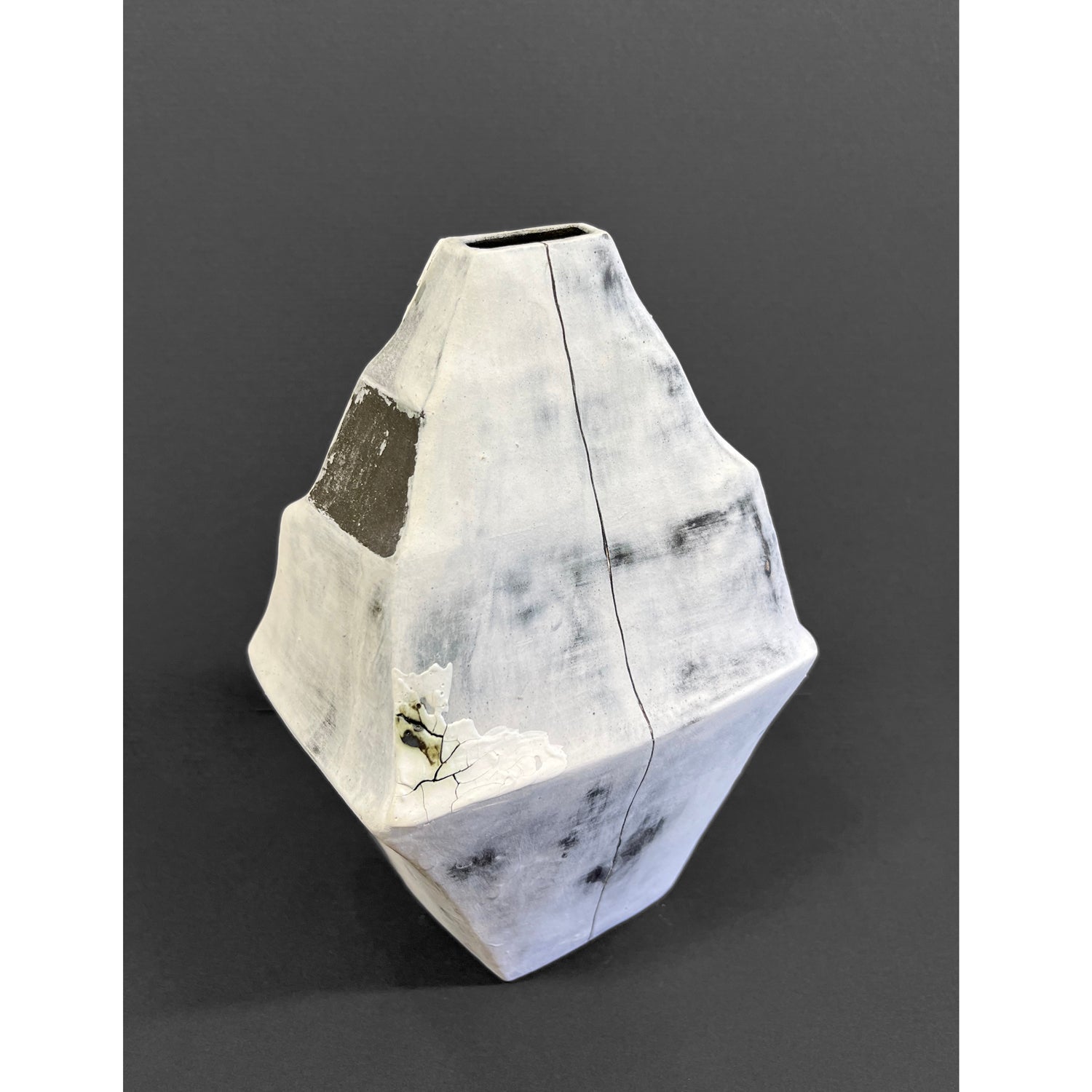 Small White Vase - Petroff Gallery -  - Mariana Bolanos Inclan - Small White Vase