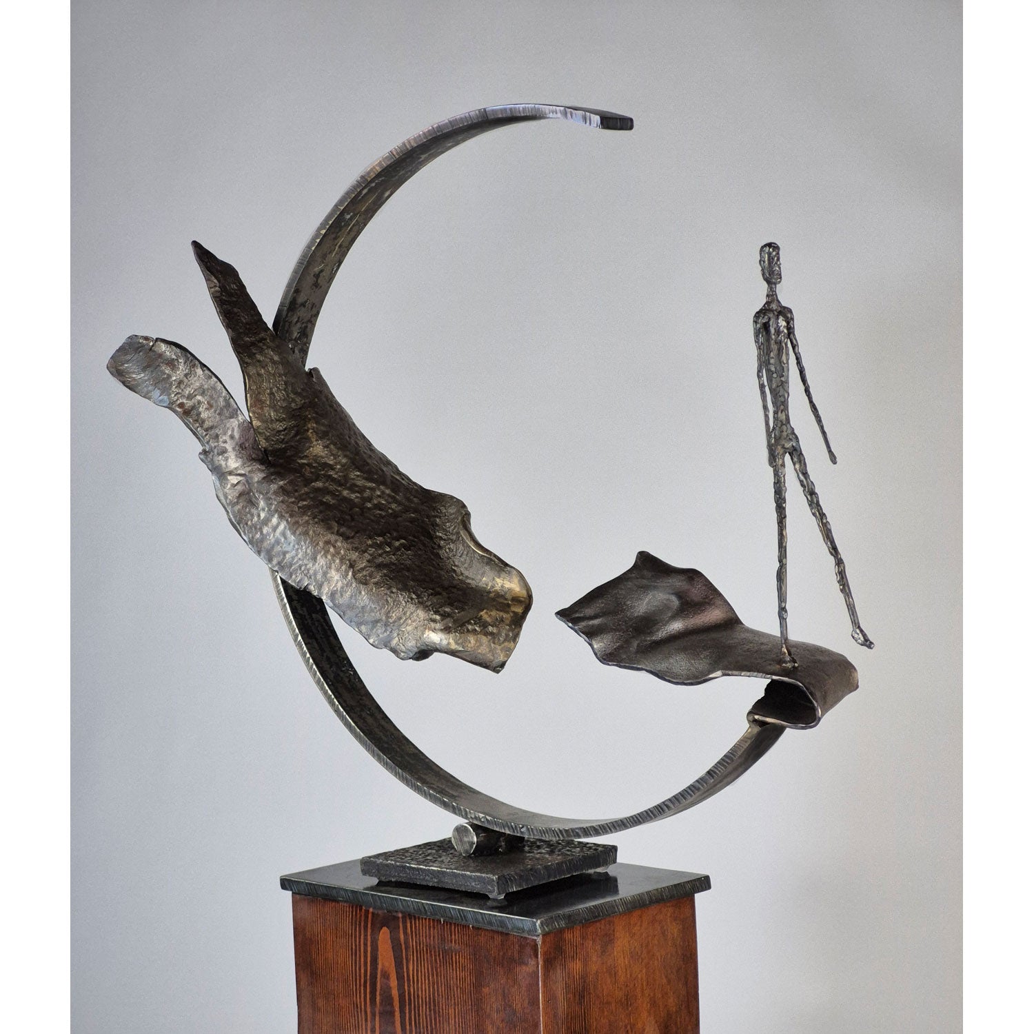 Stepping Out - Petroff Gallery - Sculpture