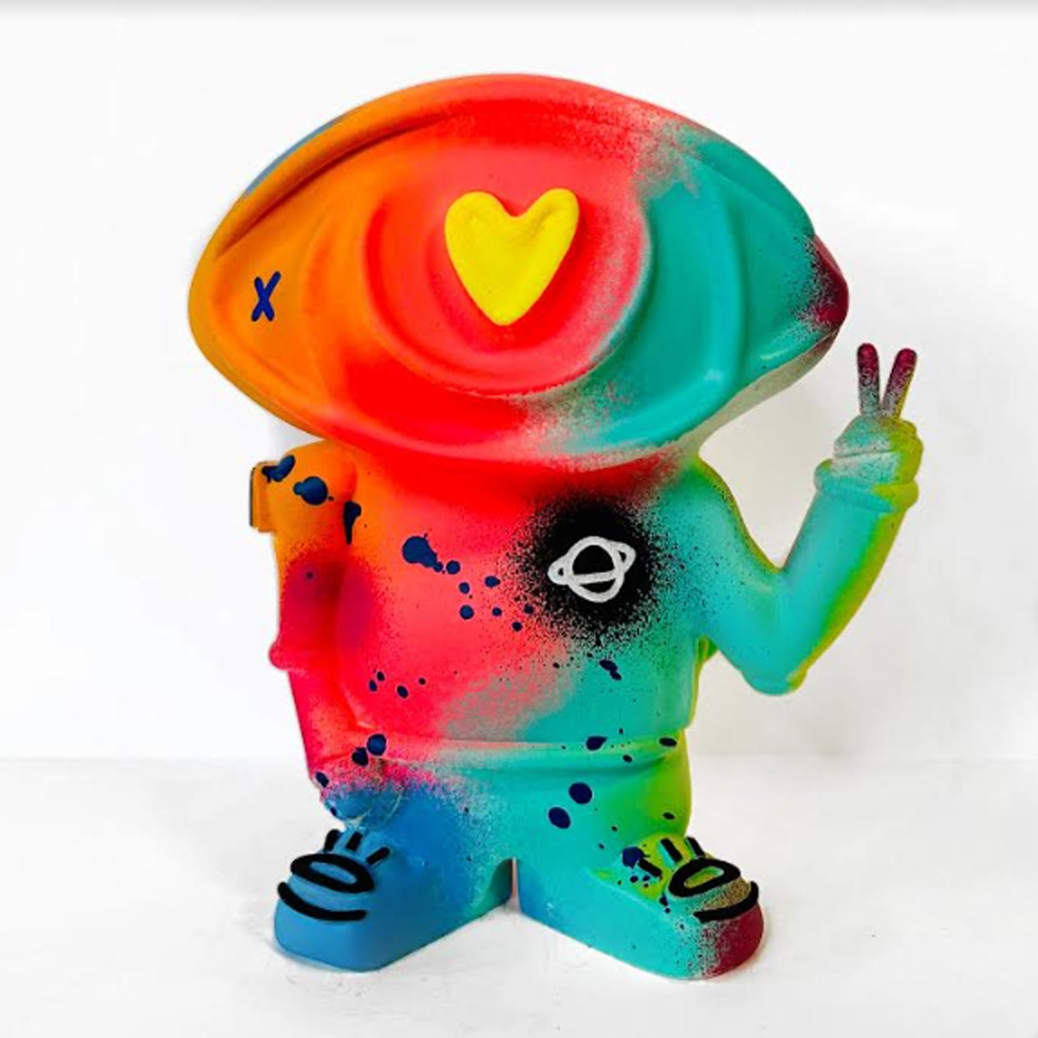 Technicolour Xeno - Variant 3 - Petroff Gallery -  - Chris Solcz - Technicolour Xeno - Variant 3, 9" x 6" x 4"