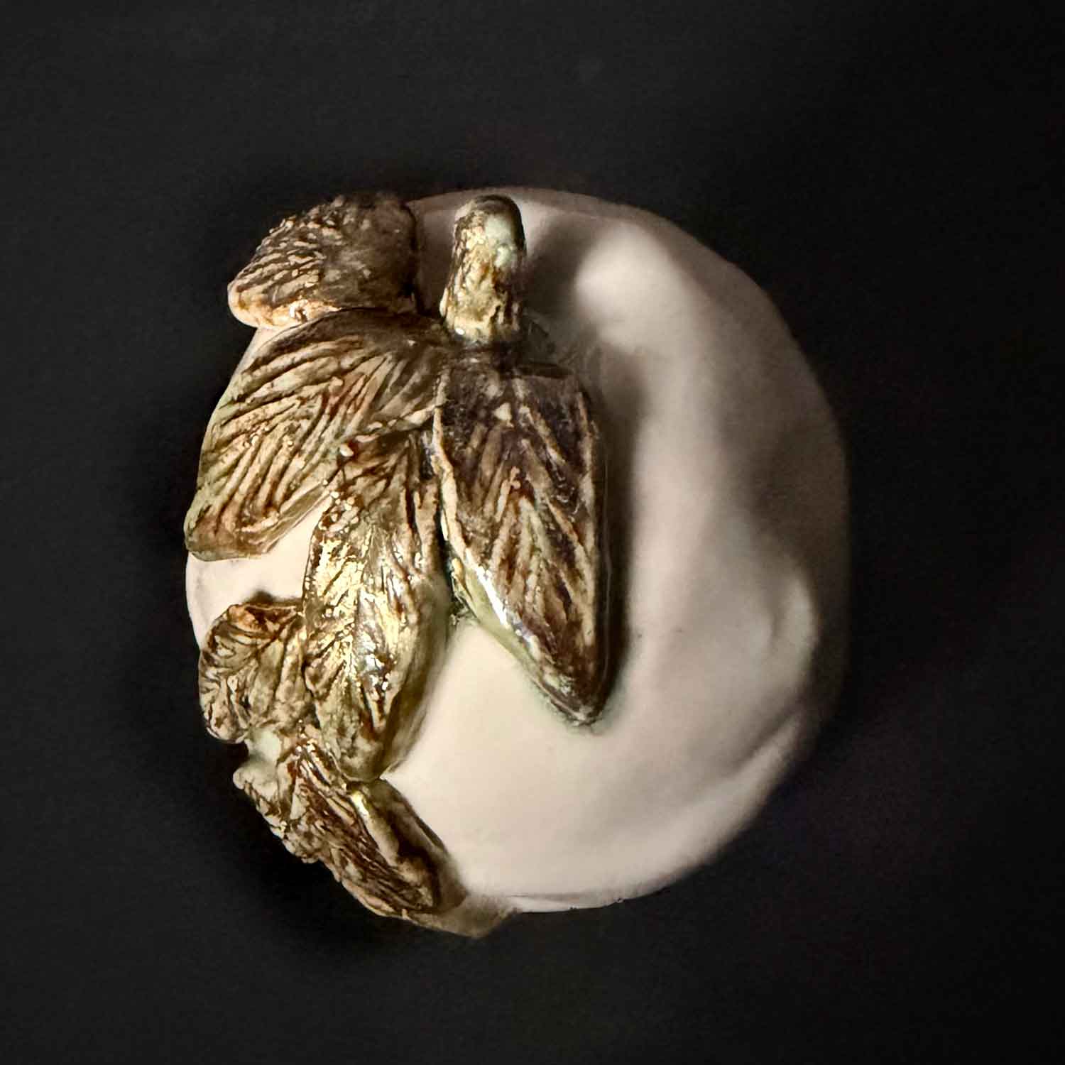 Shana Tova Apple with Bee 1 - Petroff Gallery - Ceramic Art