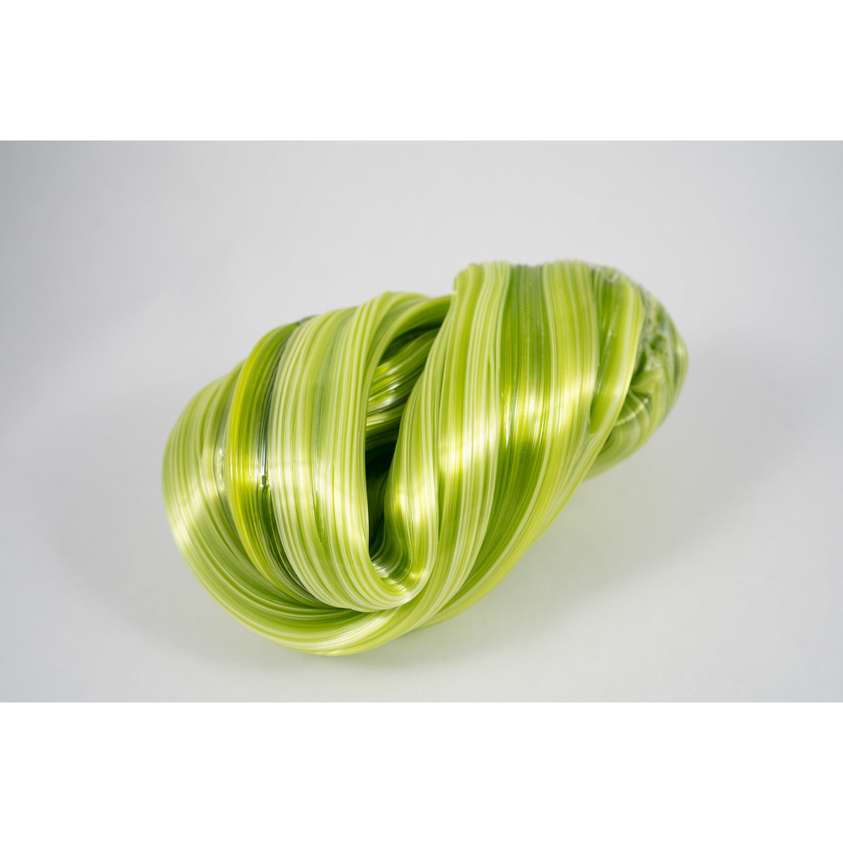 Taygan Appleton - Silk Knot Green Apple, 3" x 7" x 4"